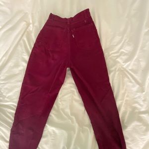 *RARE* Levi’s. CORDS wider leg *SIZE23-24*